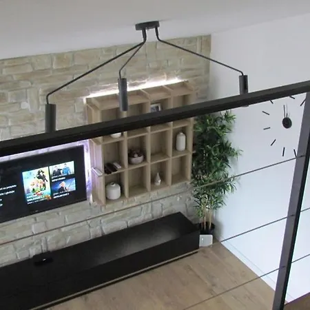 Nema * Novi Vinodolski